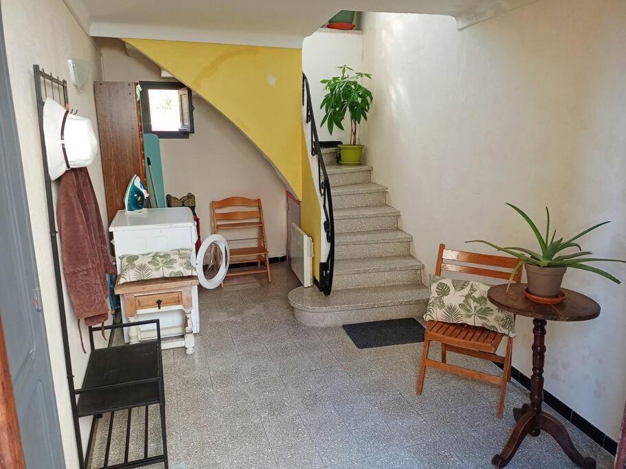 Maison 4 Pers Avec Jardin Au Pied Des Montagnes Ria Esterno foto